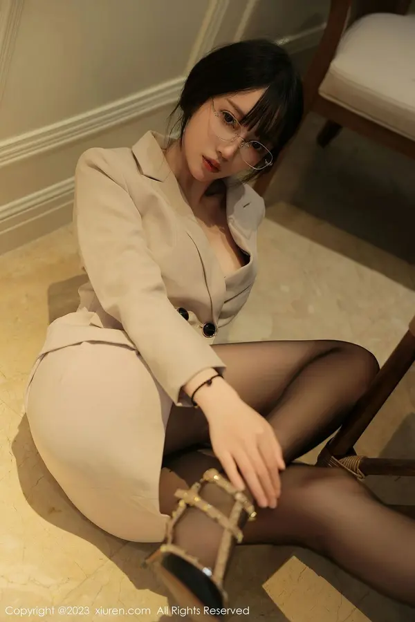 Vol. 06428 玥儿玥er(57P)