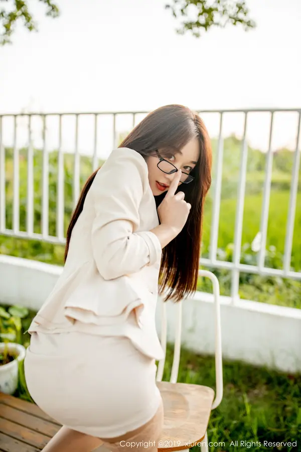 Vol. 01700 小九月(64P)