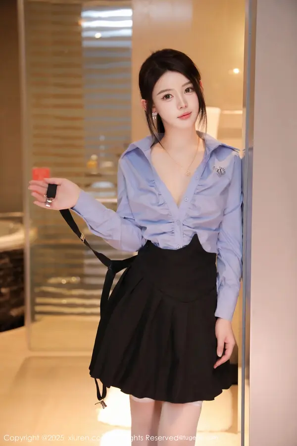 Vol. 09819 爱酱里(81P)