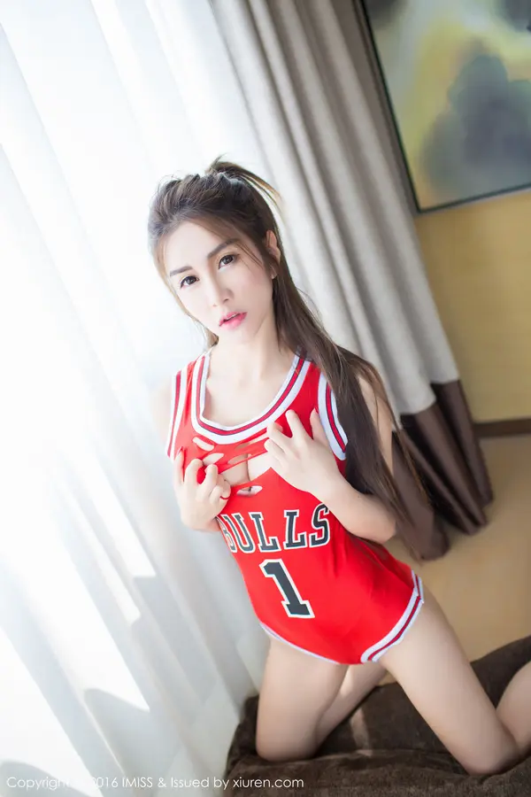 Vol. 0081 李李七七喜喜(49P)