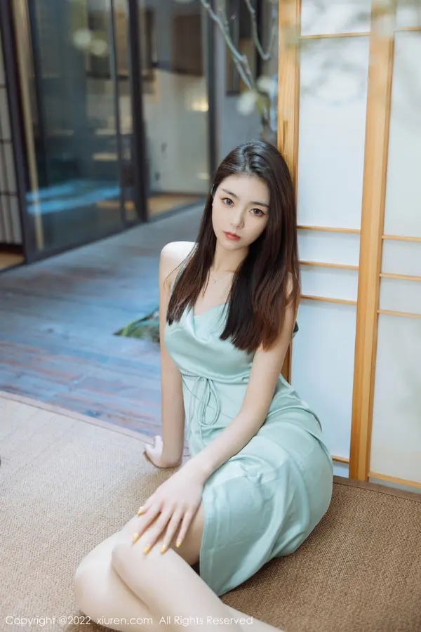 Vol. 04832 可乐Vicky(46P)