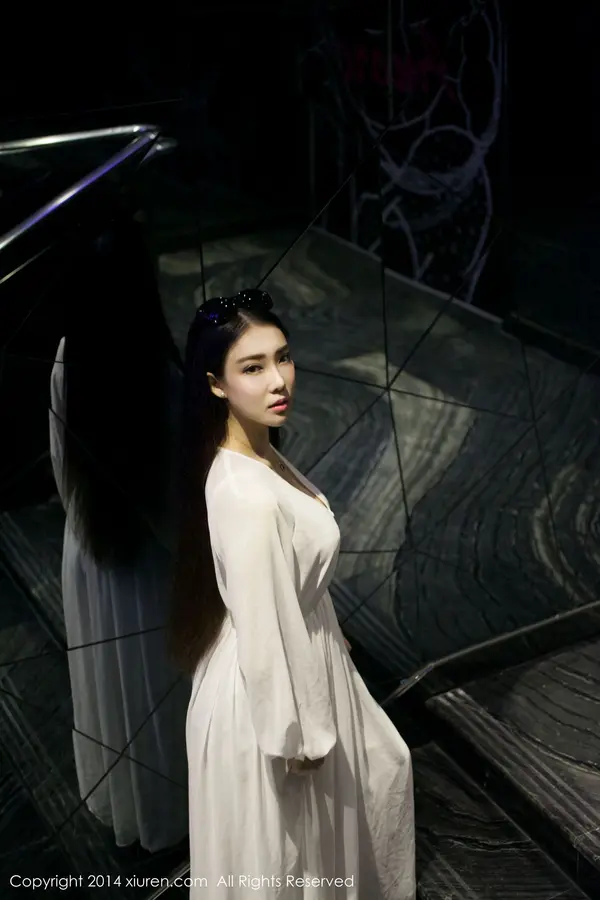 Vol. 00131 梦娜Vanessa(59P)