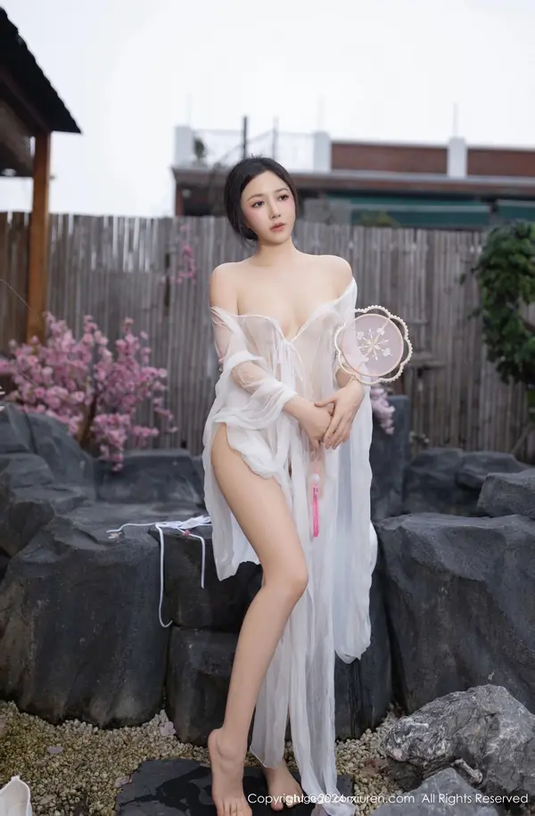 Vol. 08927 鱼子酱Fish(81P)