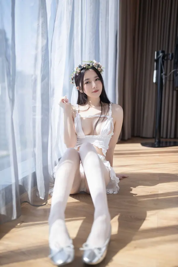 鱼子酱Fish《在逃公主》(120P)