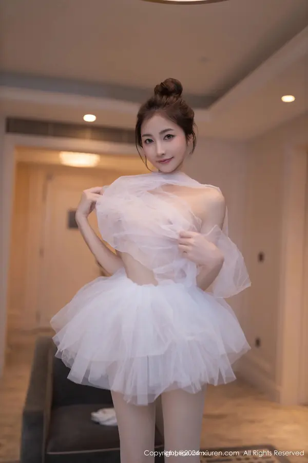 Vol. 08657 鱼尾fish(81P)