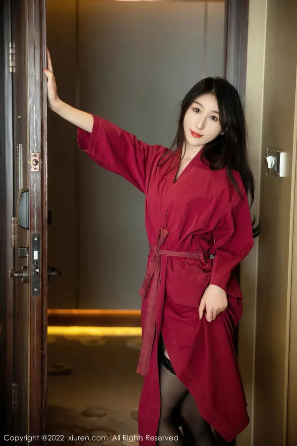 Vol. 05624 薇薇酱(81P)