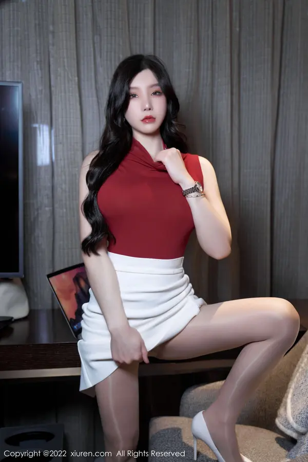 Vol. 04728 周于希Sally(77P)