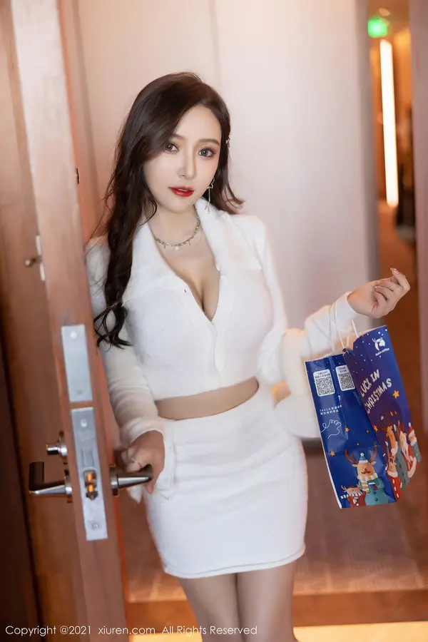 Vol. 04359 王馨瑶yanni(83P)