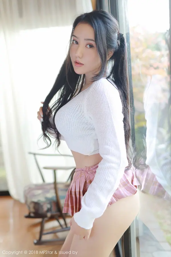 Vol. 0168 Manuela玛鲁娜(49P)