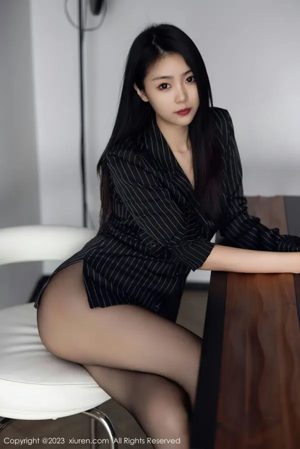 Vol. 06677 可乐Vicky(78P)