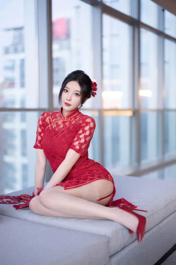Vol. 1184 杨晨晨《私购流出》(103P + 2V)
