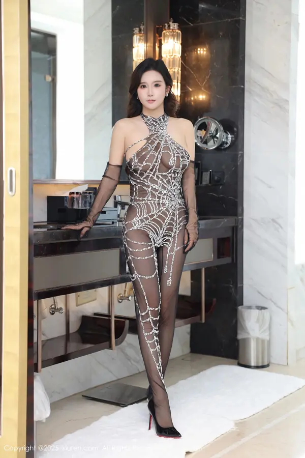 Vol. 11076 小肉肉咪(76P)