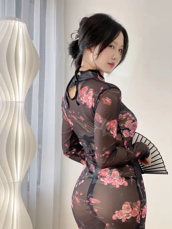 利世《情趣旗袍》(38P)