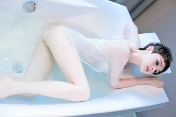 Vol. 00600 baby_kiki(77P)