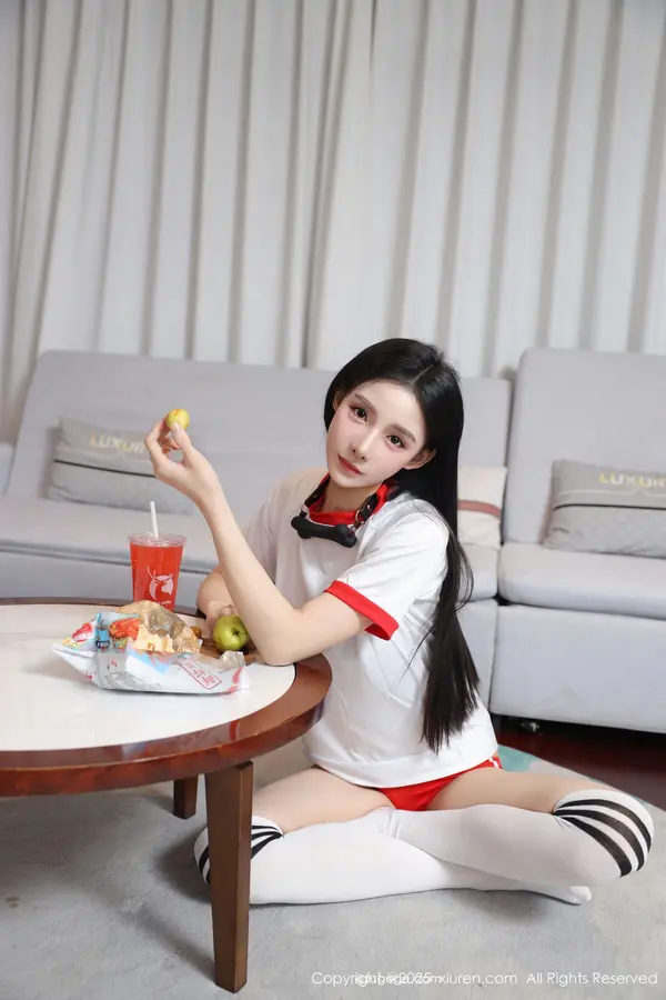 Vol. 11110 许微微呀(87P)