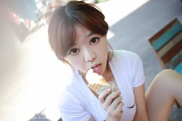 Vol. 0054 刘飞儿Faye(51P)