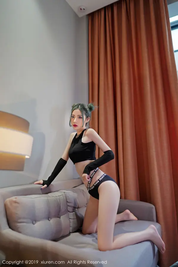 Vol. 01644 贾诗晗(51P)
