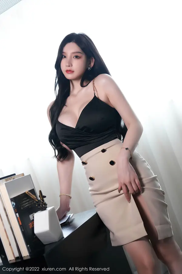 Vol. 05071 周于希Sally(82P)