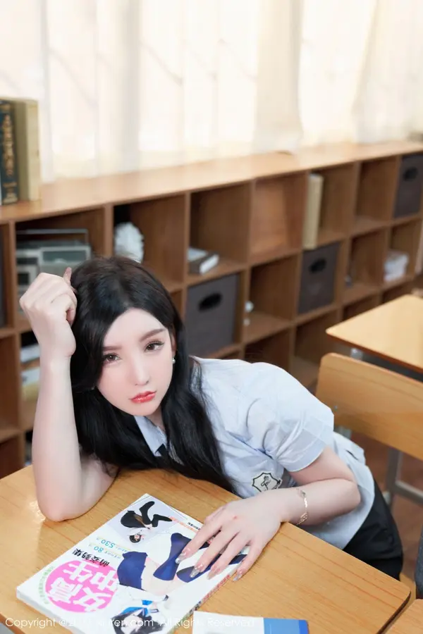 Vol. 05452 周于希Sally(77P)