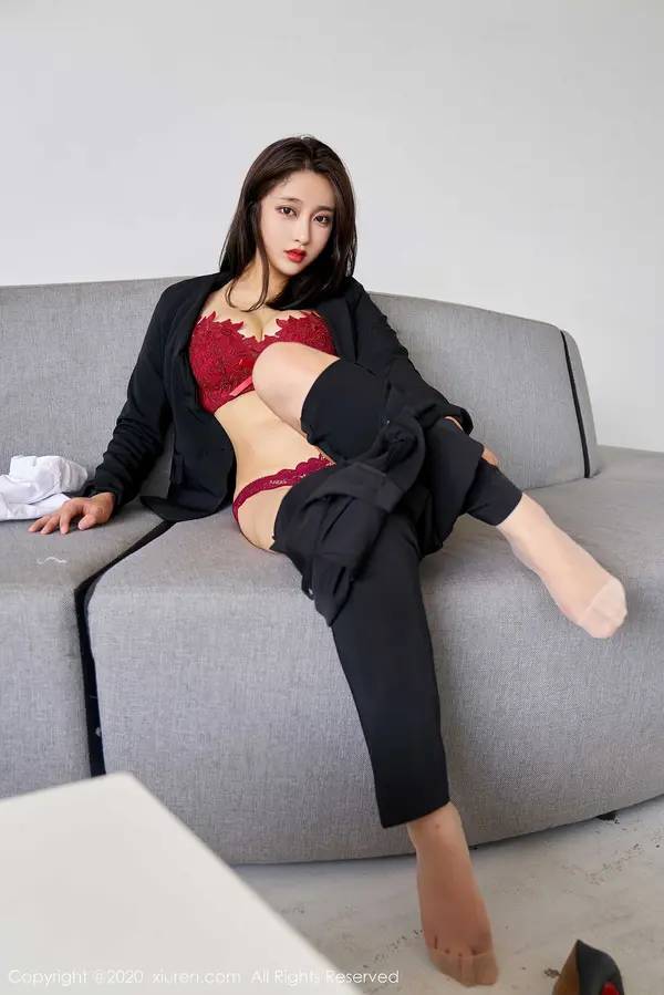 Vol. 02392 林子欣Freya(54P)