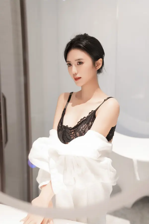 Vol. 7808 浅浅Danny《私购流出》(95P)