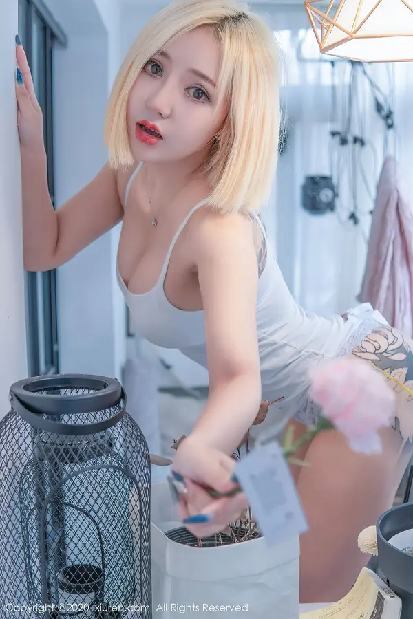 Vol. 02842 文静儿(61P)
