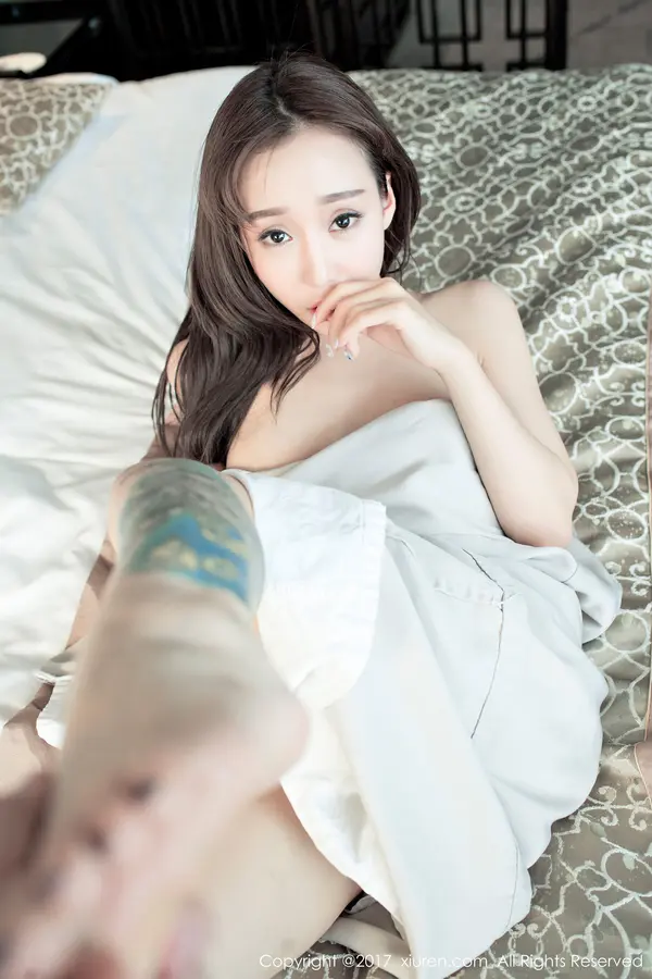 Vol. 00821 顾灿(51P)