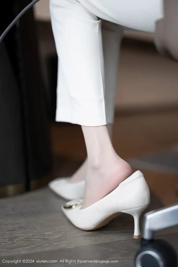 Vol. 08354 梦心玥(91P)