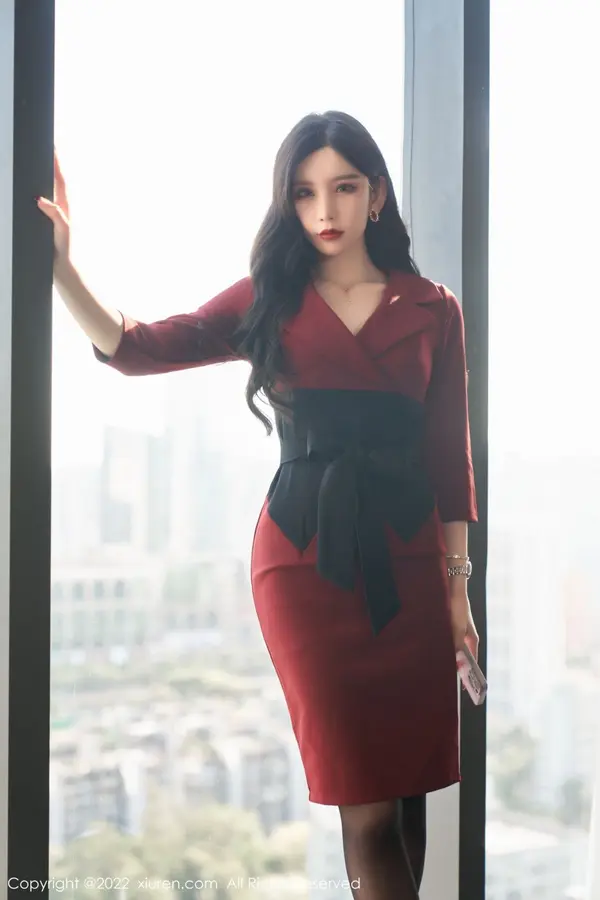 Vol. 04877 周于希Sally(77P)