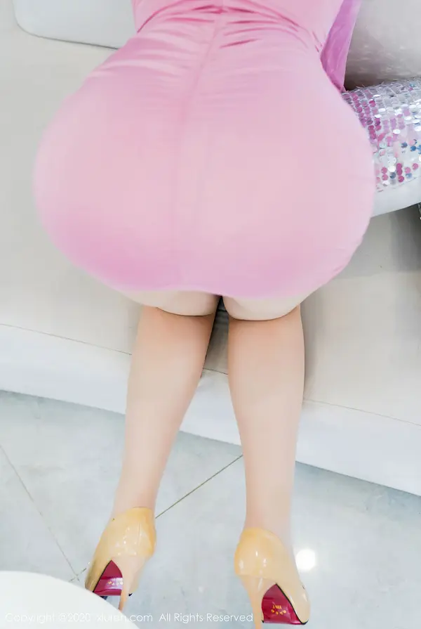 Vol. 02526 软软Roro(51P)