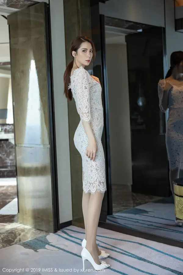 Vol. 0366 Carry(38P)
