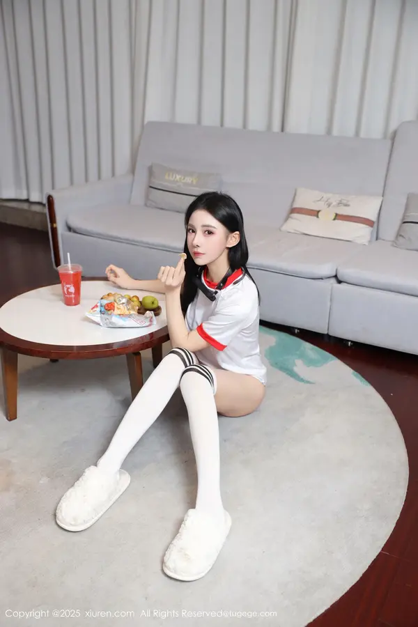 Vol. 11110 许微微呀(87P)