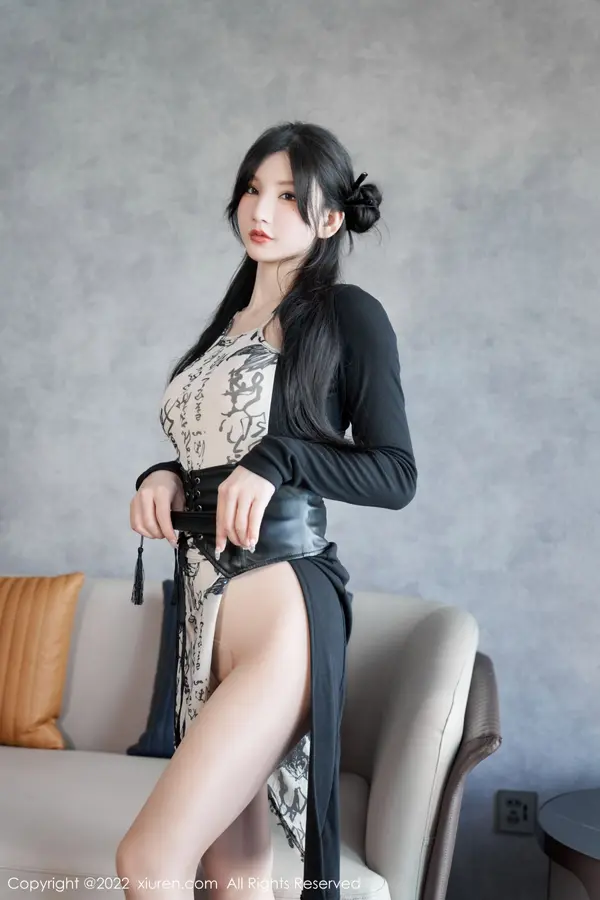 Vol. 05623 周于希Sally(95P)