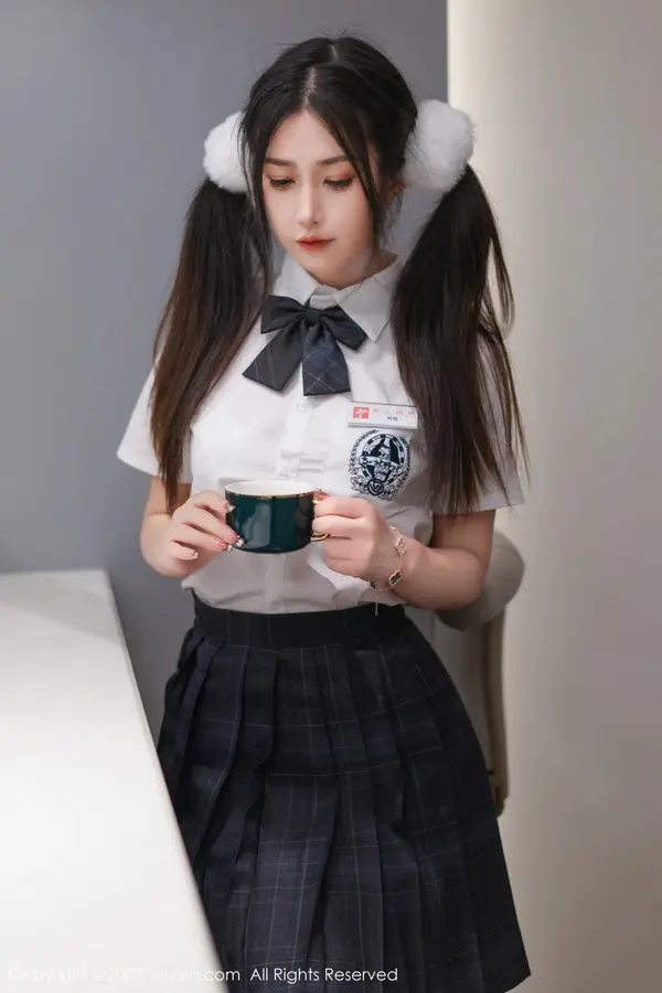 Vol. 06397 laura阿姣(82P)