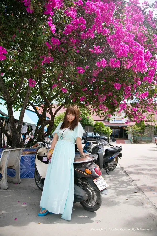 Vol. 00053 默漠无荢(100P)