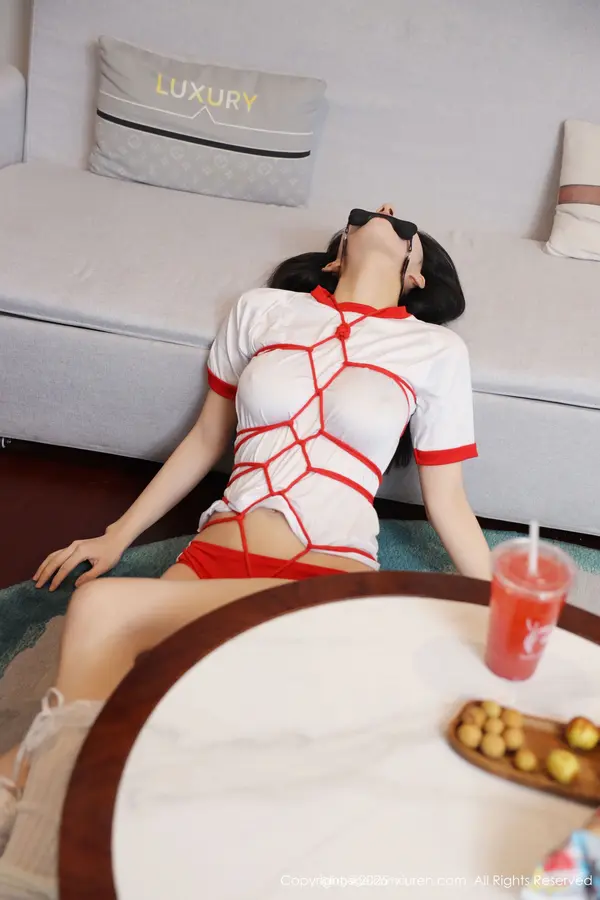Vol. 11110 许微微呀(87P)