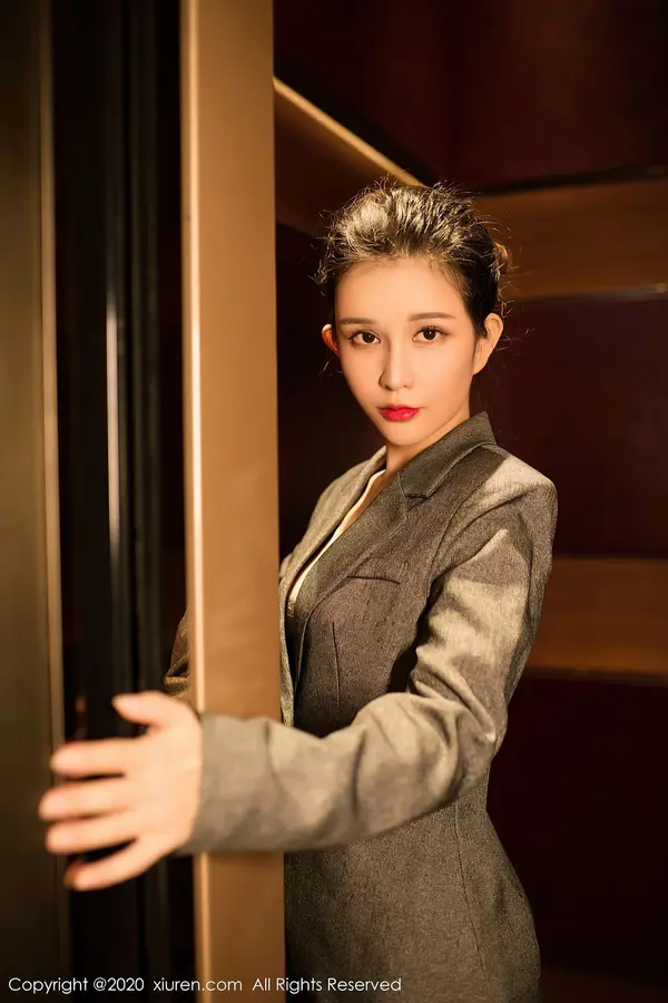 Vol. 02896 张雨萌(46P)