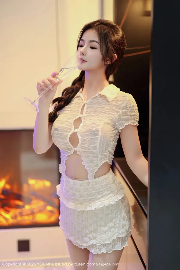 Vol. 1067 谭小灵(82P)