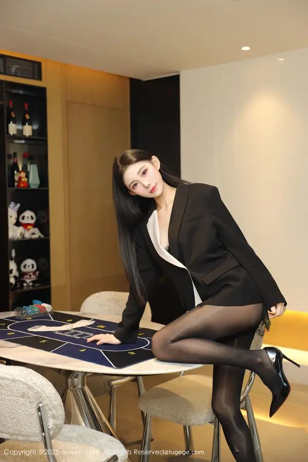 Vol. 11161 许微微呀(74P)