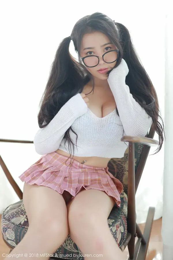 Vol. 0168 Manuela玛鲁娜(49P)