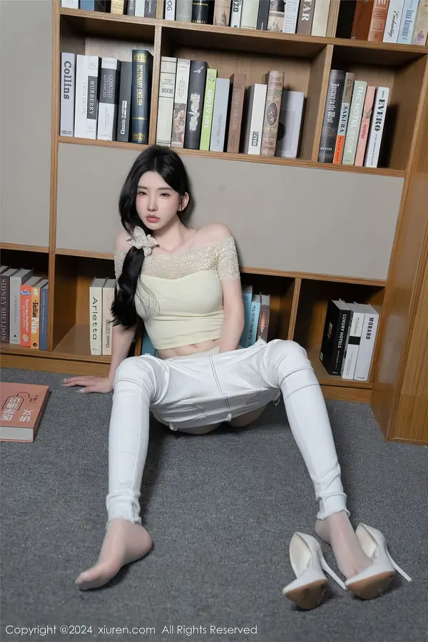 Vol. 08633 周于希Sally(92P)