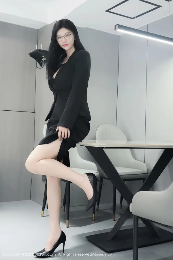 Vol. 09639 雅茹老师(82P)