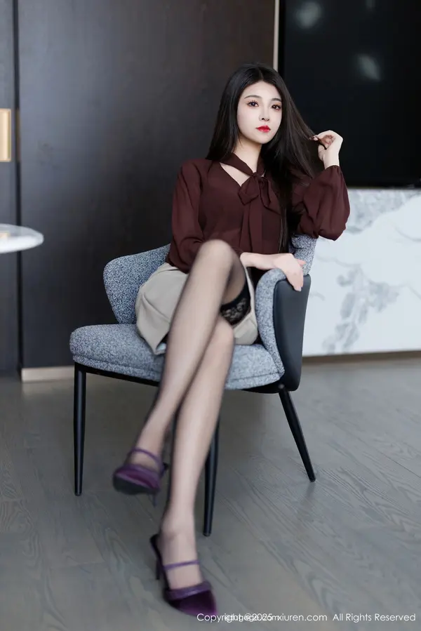 Vol. 09868 初梦瑶(84P)