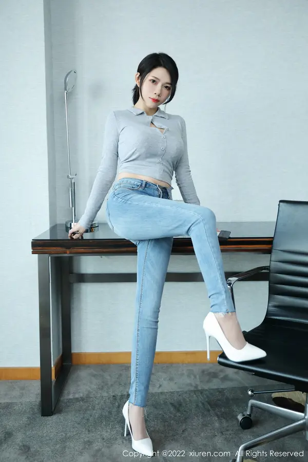 Vol. 04711 娜娜子呀(73P)