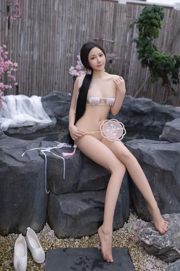 Vol. 8927 鱼子酱Fish《花想容》(120P)