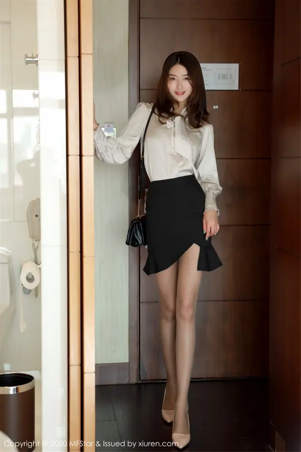 Vol. 0328 方子萱(60P)
