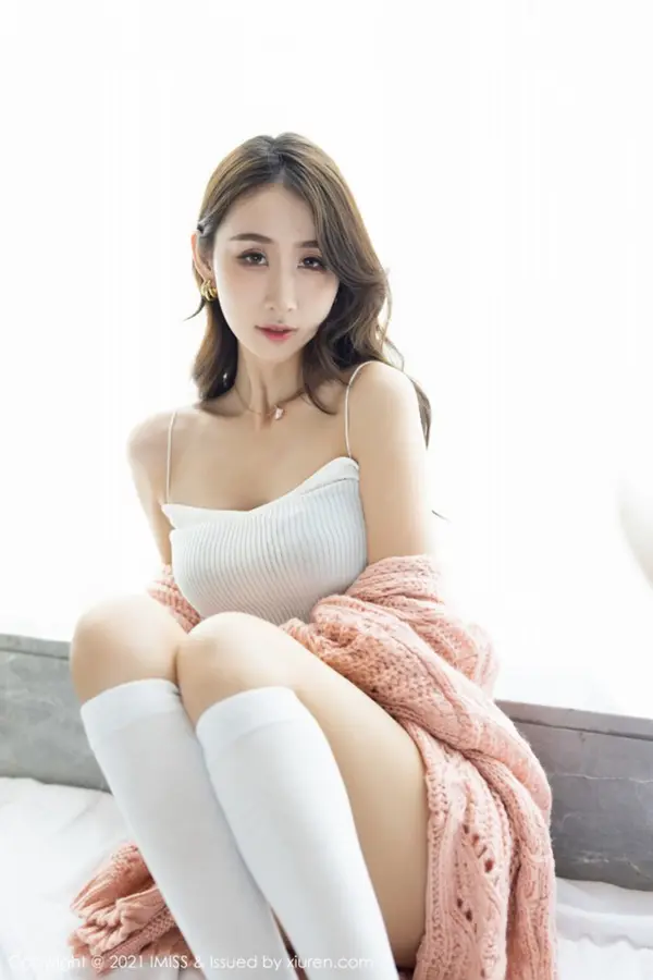 Vol. 0561 萌白酱(66P)