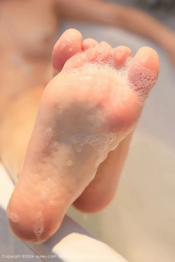 Vol. 09272 刘婷婷(81P)