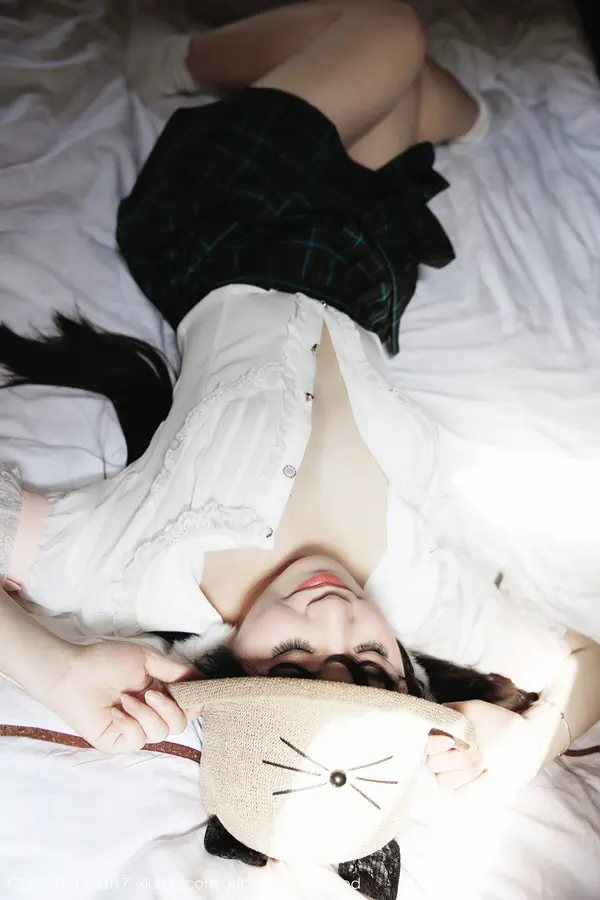 Vol. 00742 v菜(51P)
