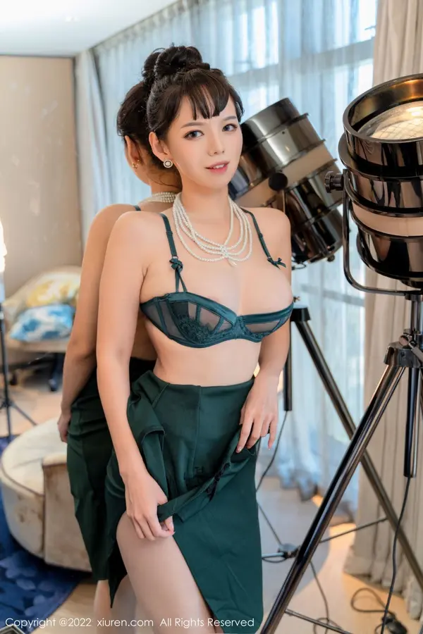Vol. 05646 大美妞儿(65P)